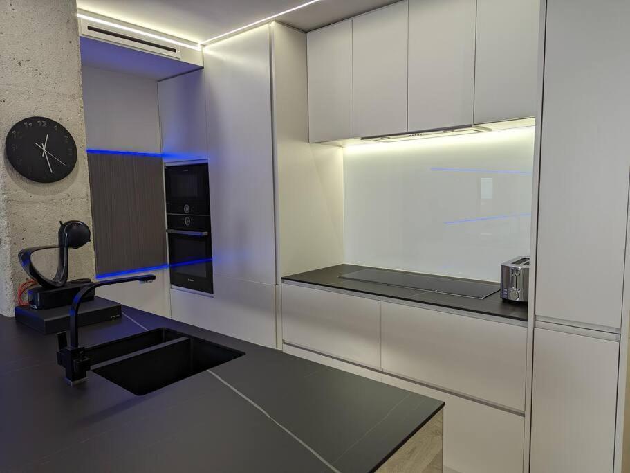 Murcia Luxury Plaza De Las Flores Apartment المظهر الخارجي الصورة
